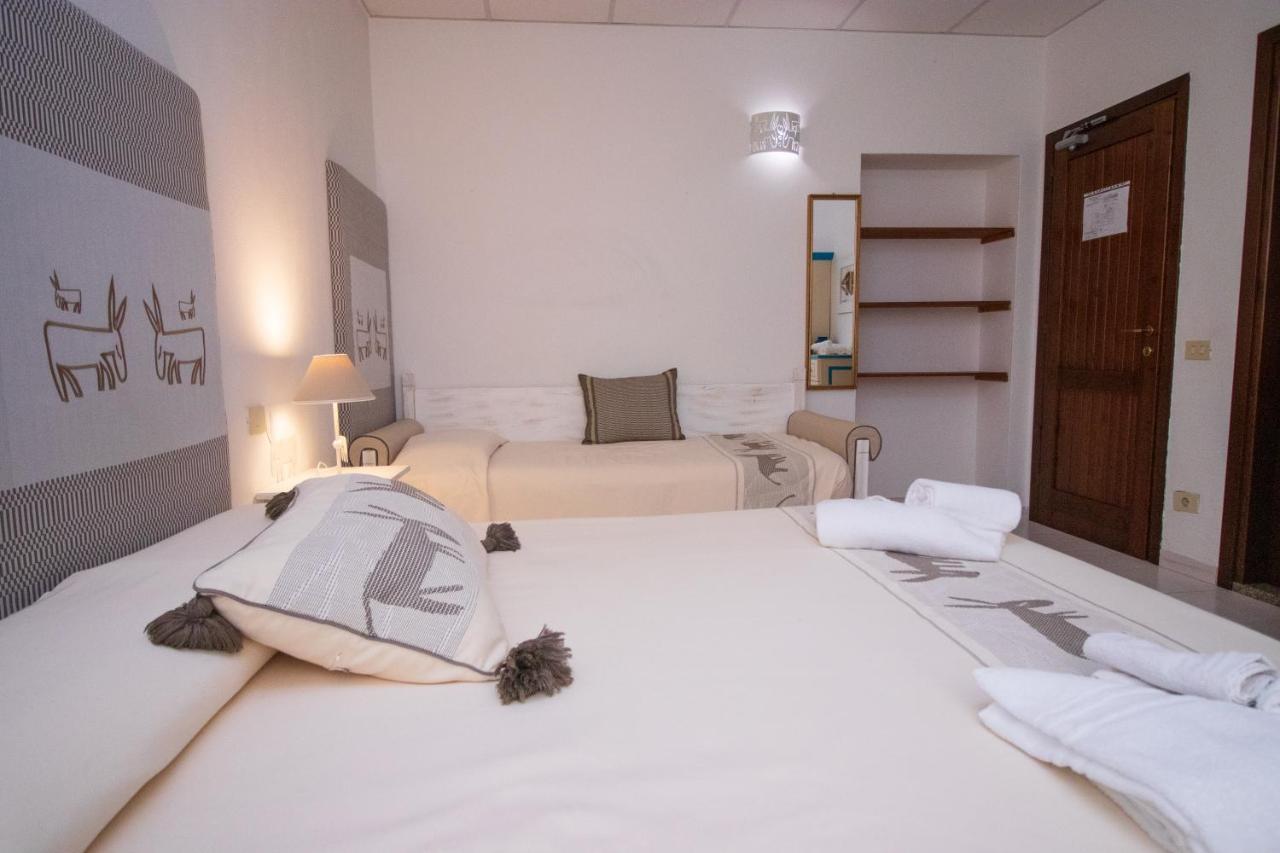 Hotel Canne Al Vento サンタ・テレーザ・ガッルーラ エクステリア 写真